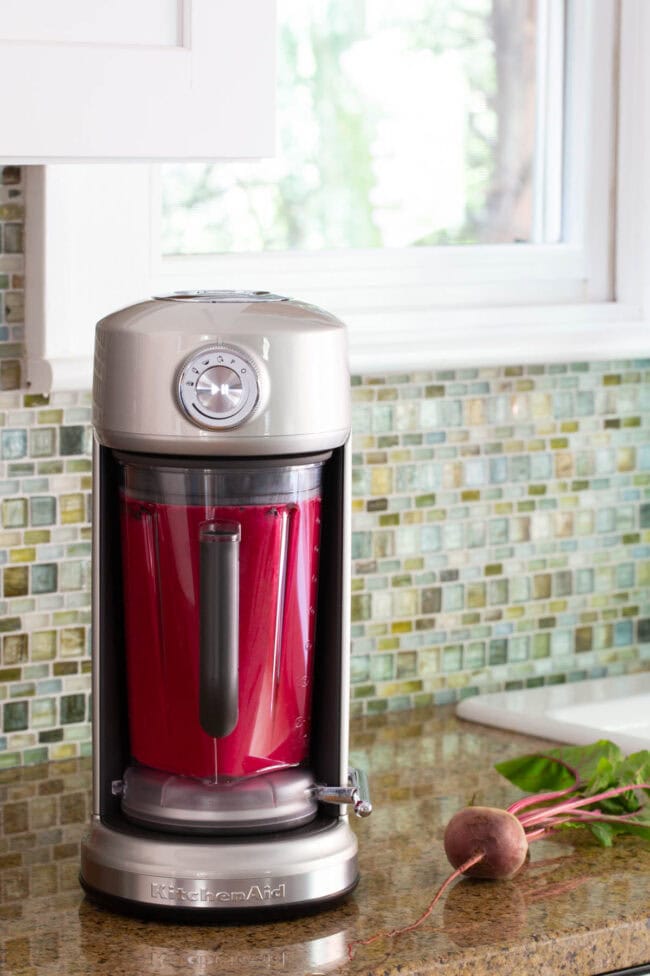 How to Make 4 Ingredient Basil Beet Juice Recipe (Blender Juice)