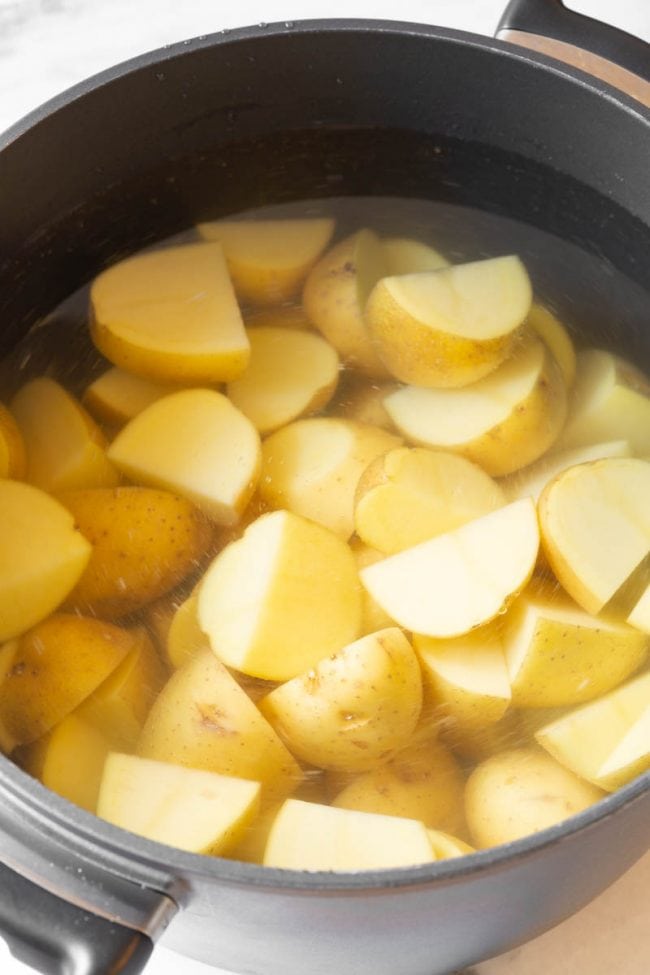Boiling the vegetables in a sauce pot
